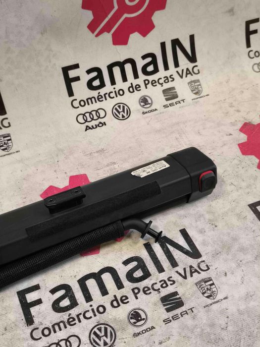 Chapeleira / Tampo da Mala AUDI A4 B9 8W9861691A (OEM)