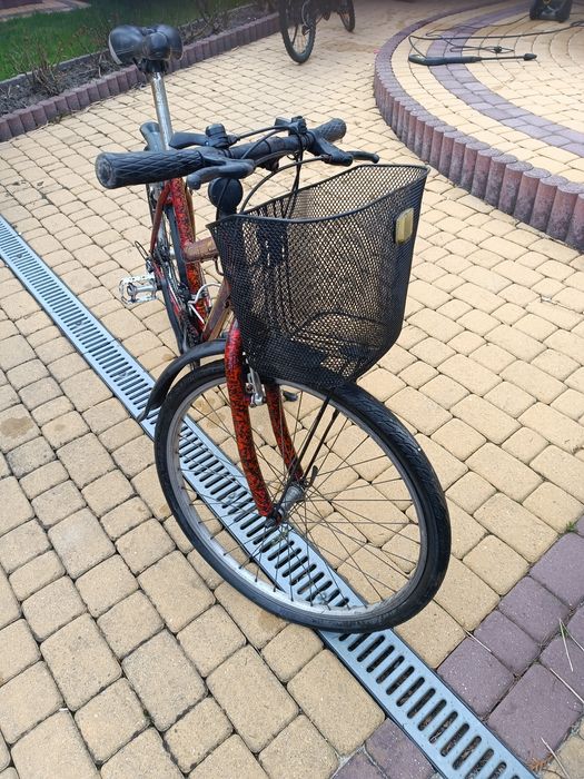 Rower górski z koszyczkiem
