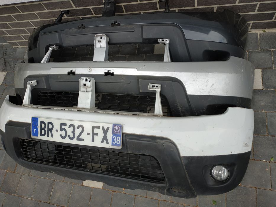 Бампер передній для Рено Дастер