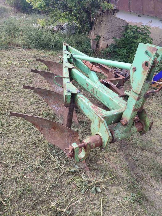 Продам плуг бомет 4/30