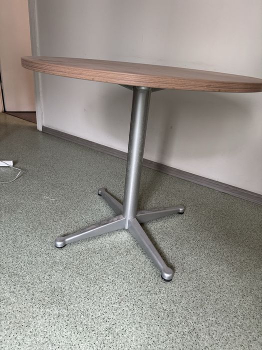 Stolik biurowy uzywany 85cm