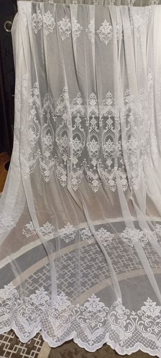 Продам шикарні тюлі бамбук з королівською вишивкою