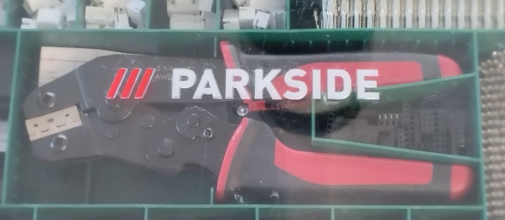 Conjunto com alicate de cravar com acessórios Parkside
