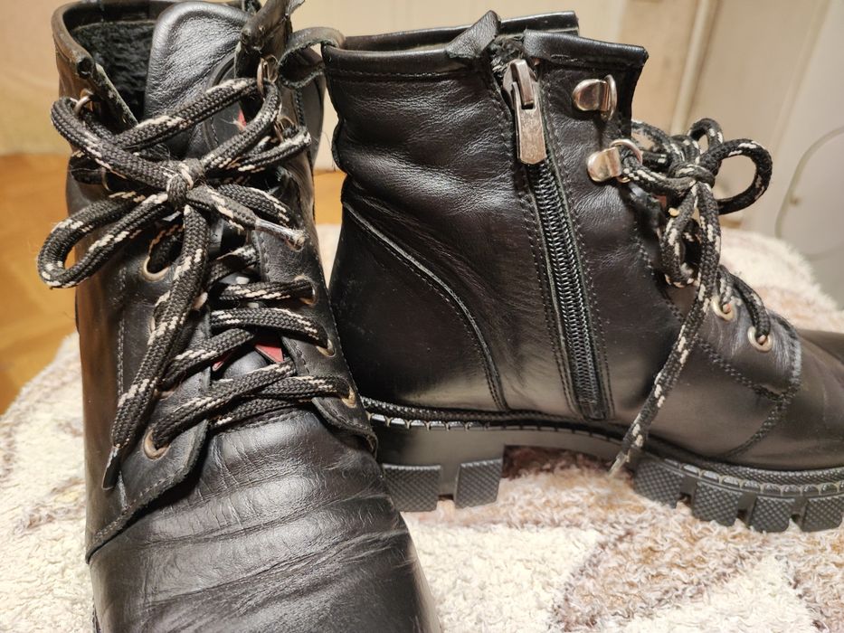 Черевички жіночі