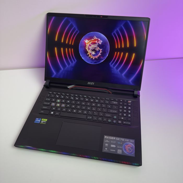 MSI 17.3' QHD+ 240hz I7-13700HX, RTX 4070, 16GB/1TB