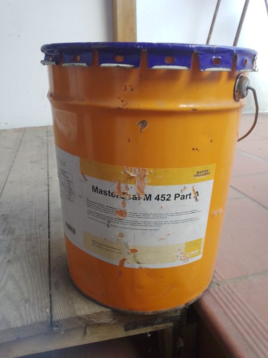 Isolante preto usado