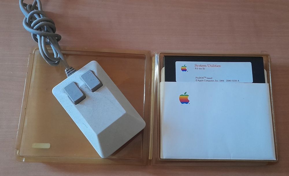 Computer-The Apple II c447081961804288002