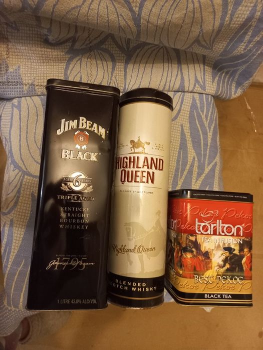 Коробки жестяные от элитного алкоголя и чая