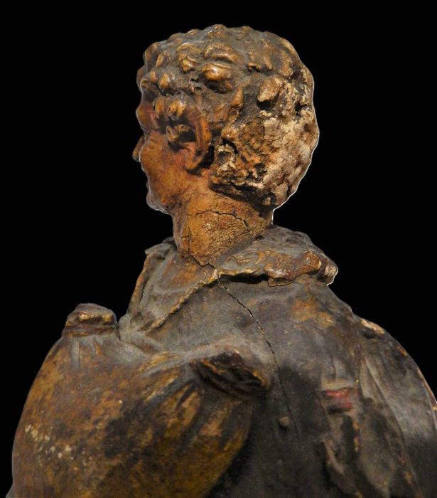 Boa e rara figura Portuguesa, de presépio. "O gaiteiro". Século XVIII.