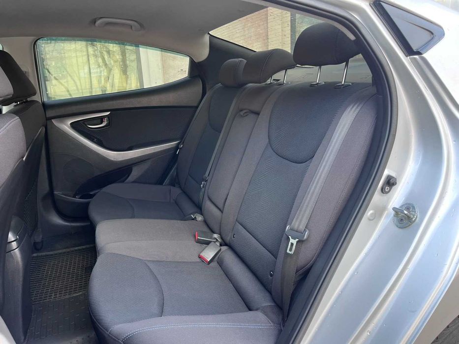 Продам Hyundai Elantra 2012р. 1.8газ/бензин