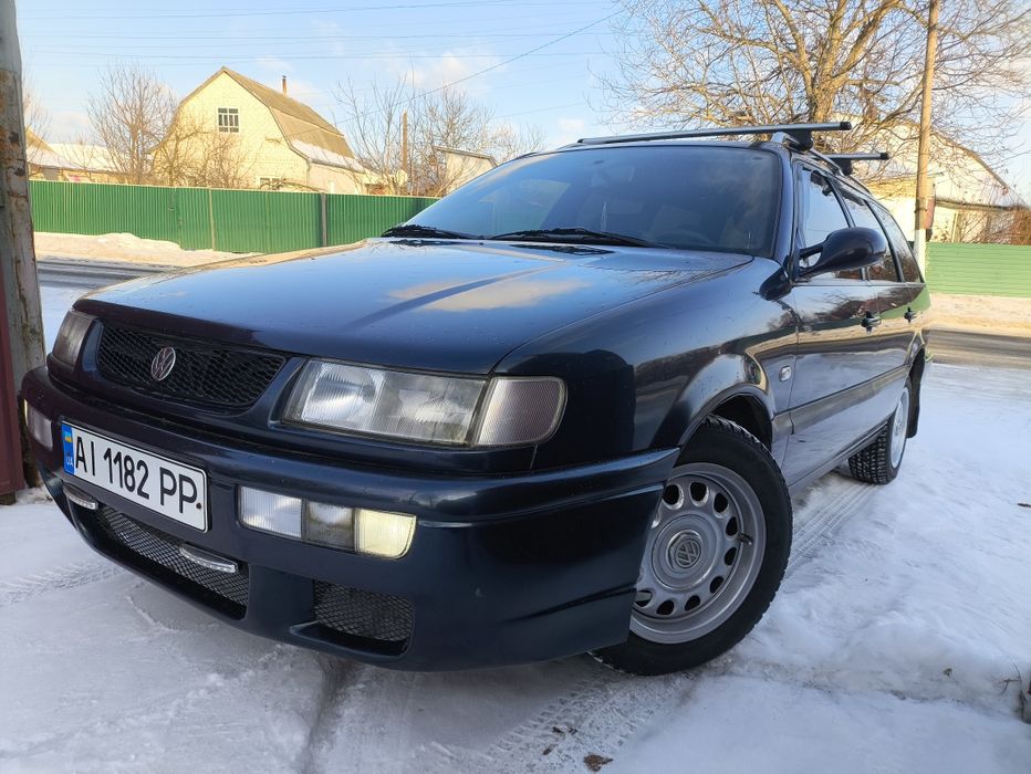 Фольцваген Б4 синій