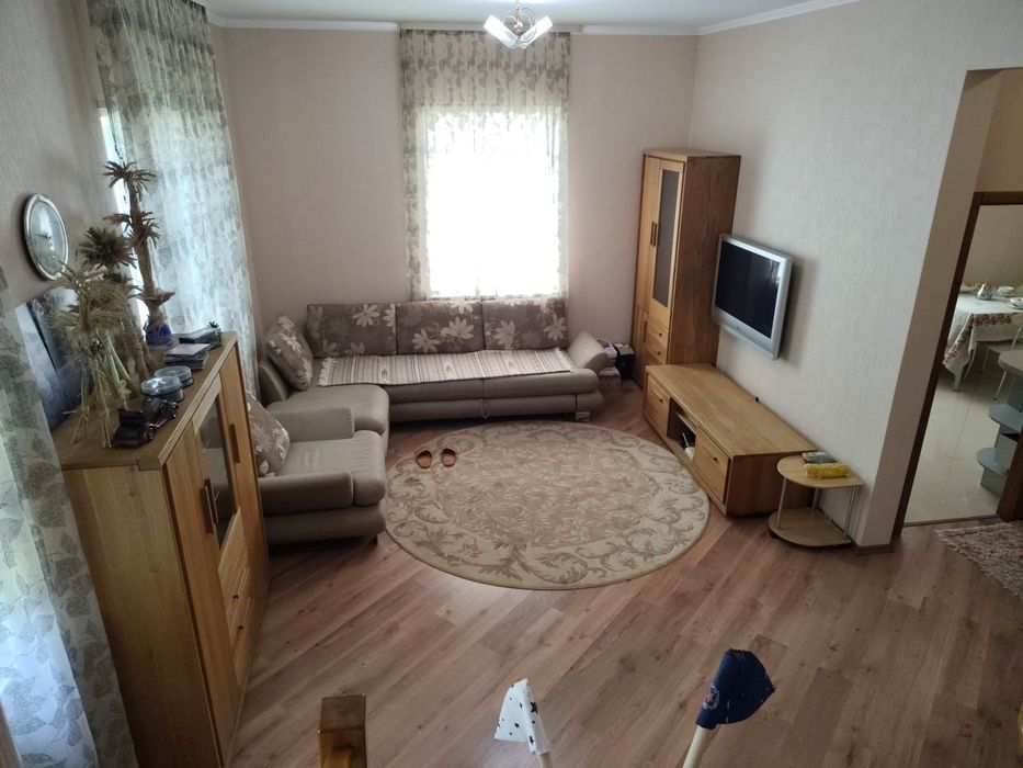 Продам2х этажный дом с ремонтом Подгородное , Золотые ключи, Юбилейный