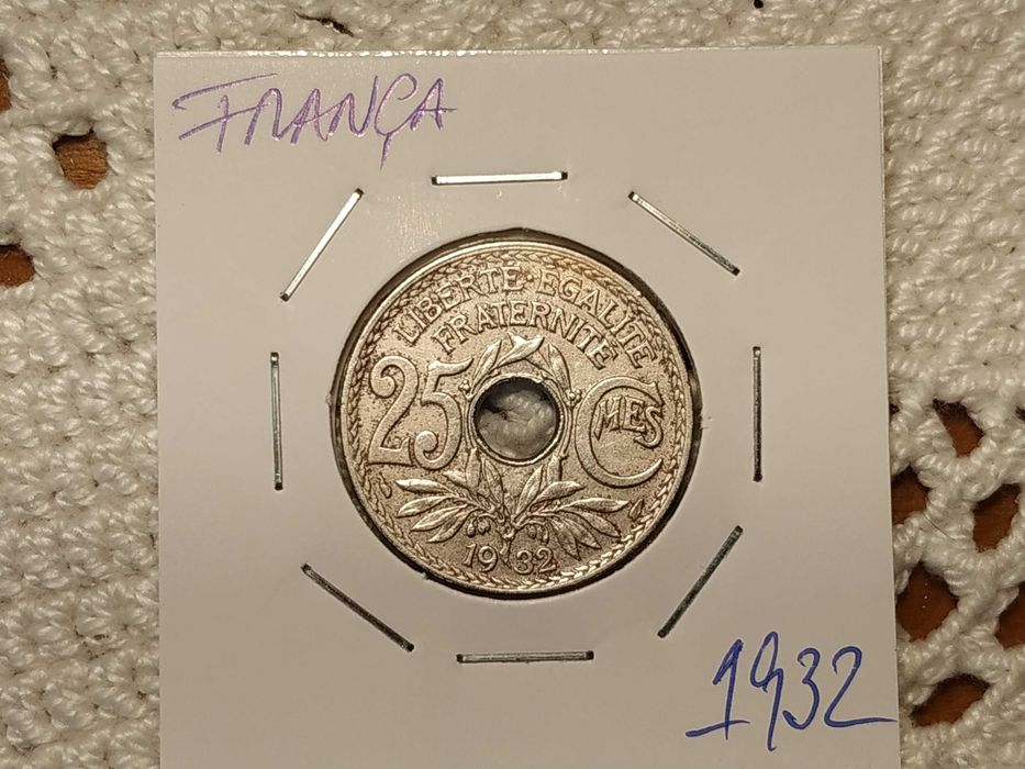França - moeda de 25 cêntimos de 1932 (redonda com furo)