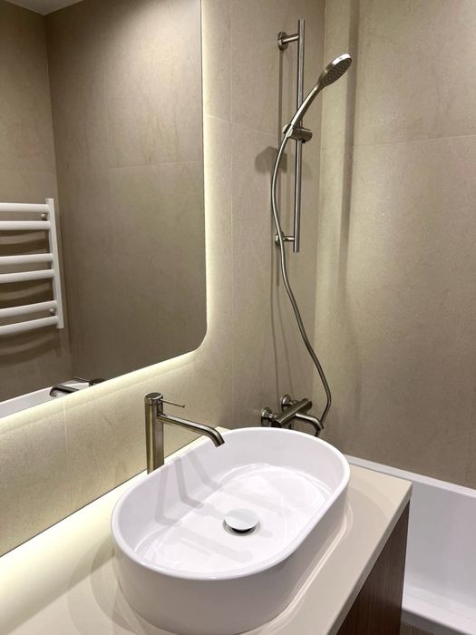 Однокімнатна SATIN apartment квартира біля Центрального парку в ЖК Нові метри П27 з газом