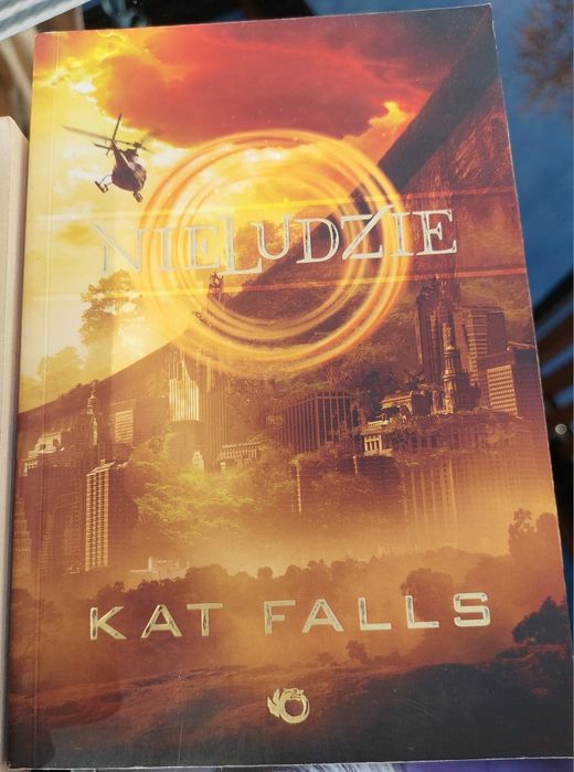 Książki, książka Harlan Coben, Mróz i inni