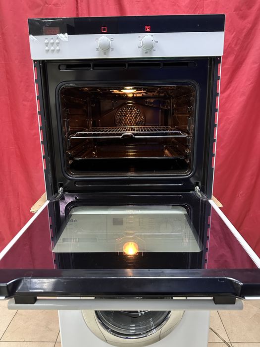 Встраиваемый Духовой шкаф Siemens под ремонт.