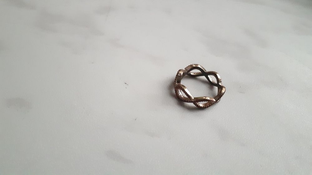 Pierścionek malutki spirale 14,5mm