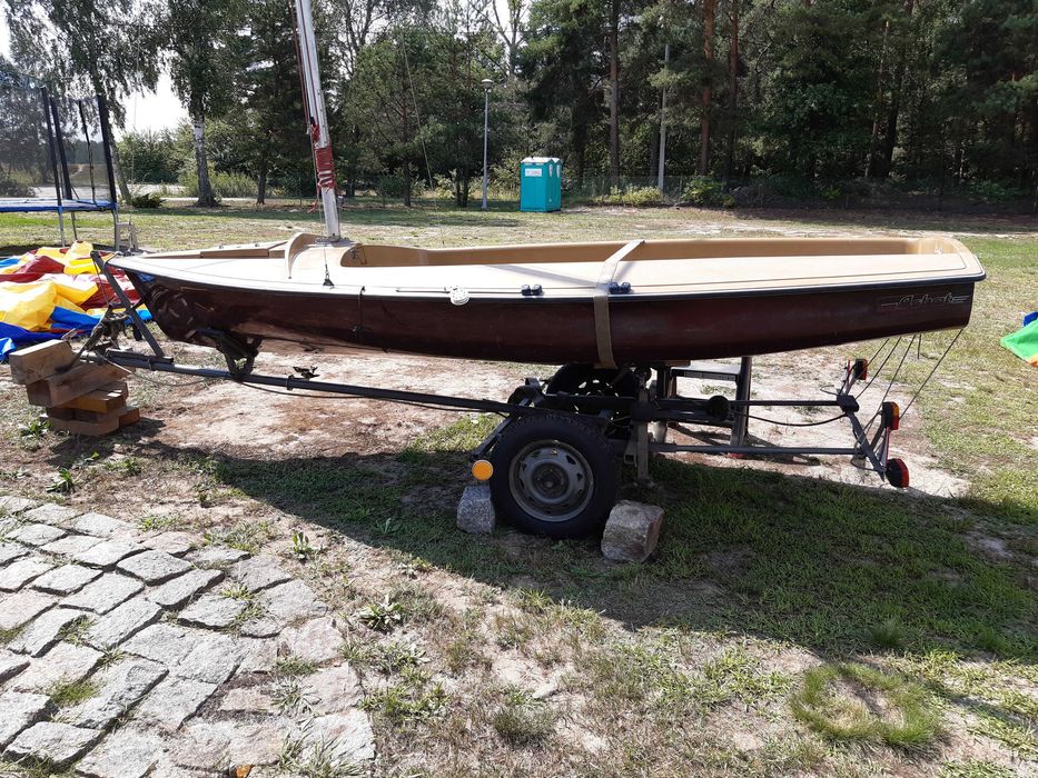 żaglówka Achat 420