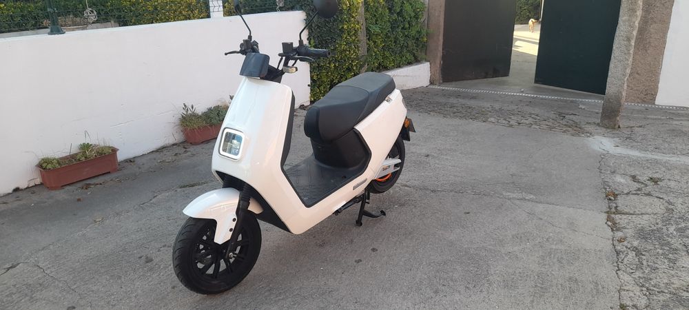 Moto eletrica matriculada