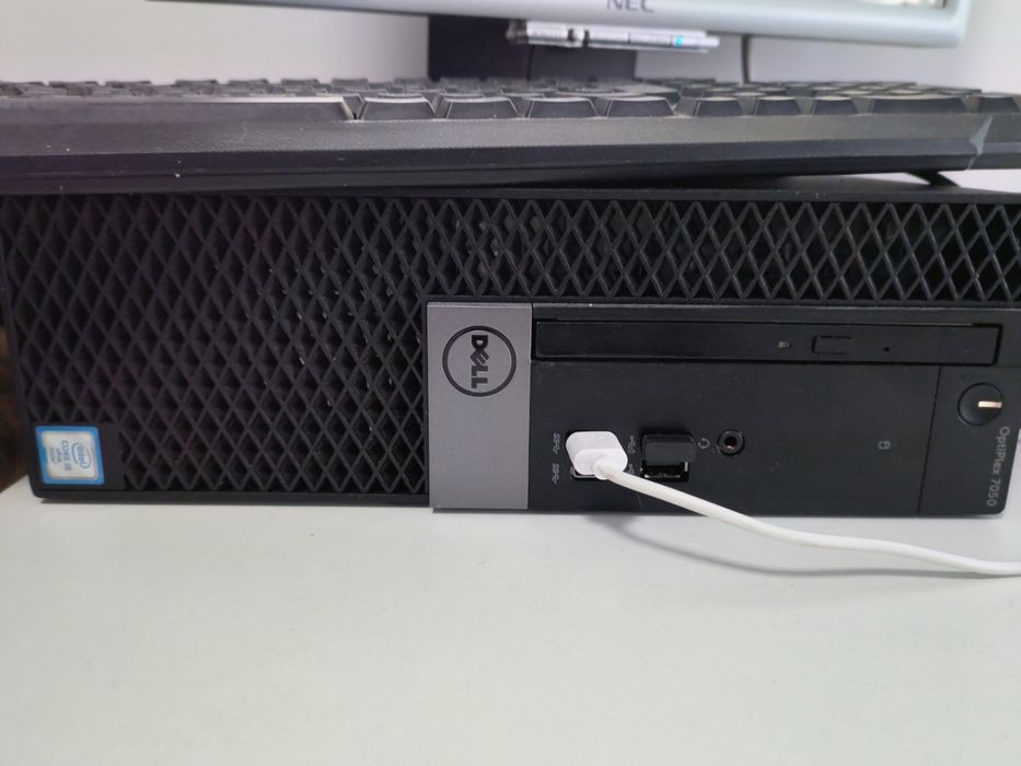 Dell optiplex 7050 z grafiką AMD R7 450 4g