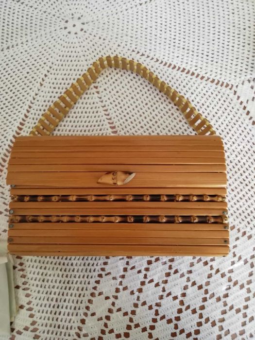 carteira de senhora em bambu (década de 60)