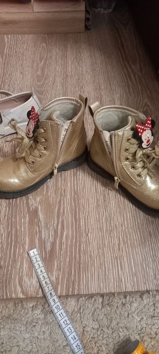 Продам дитяче взуття