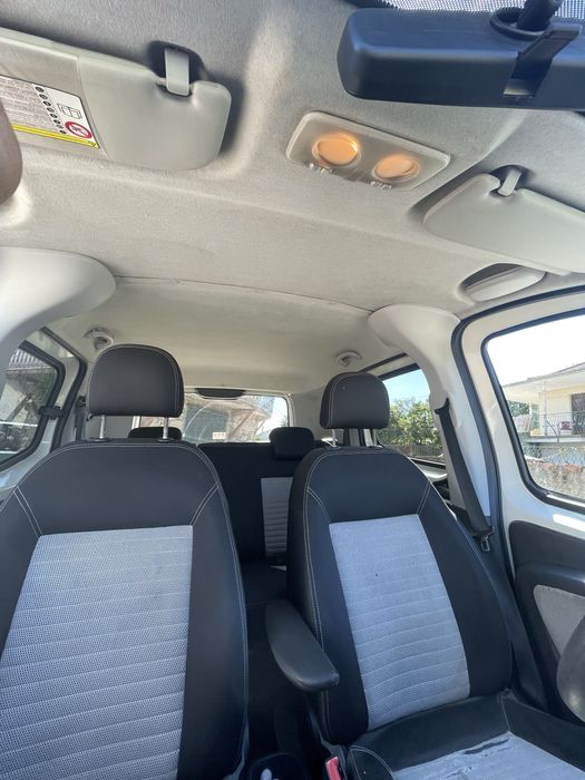Fiat Fiorino 5 lugares