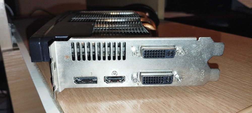 komputer stacjonarny gigabyte, asus, intel core, ati radeon, zalman