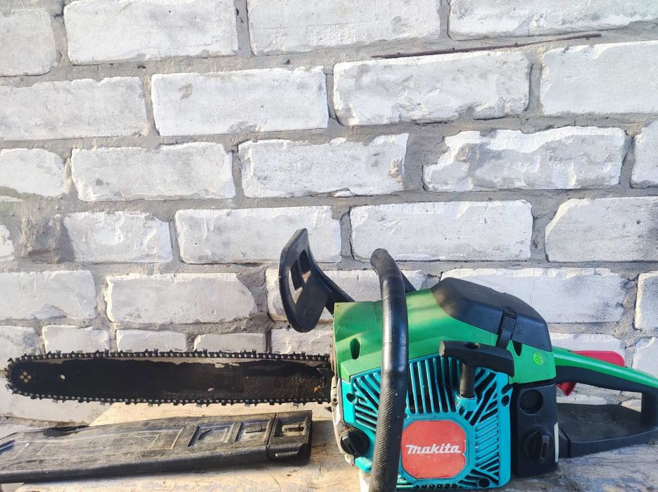 Бензопила продам