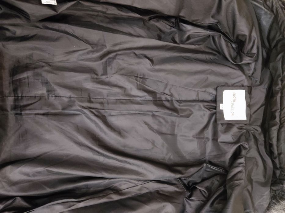 Продам куртку женскую р.42-48