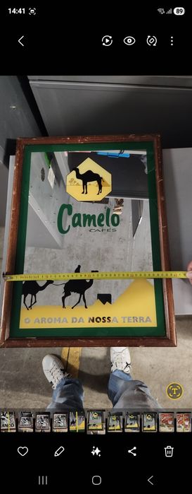Quadro Espelhado Café Camelo miito antigo em excelente estado