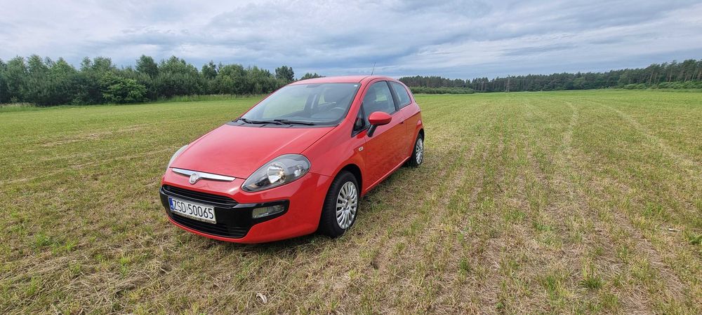 Fiat Punto 2011  rok