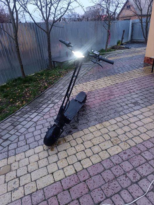 Електросамокат kugo g4