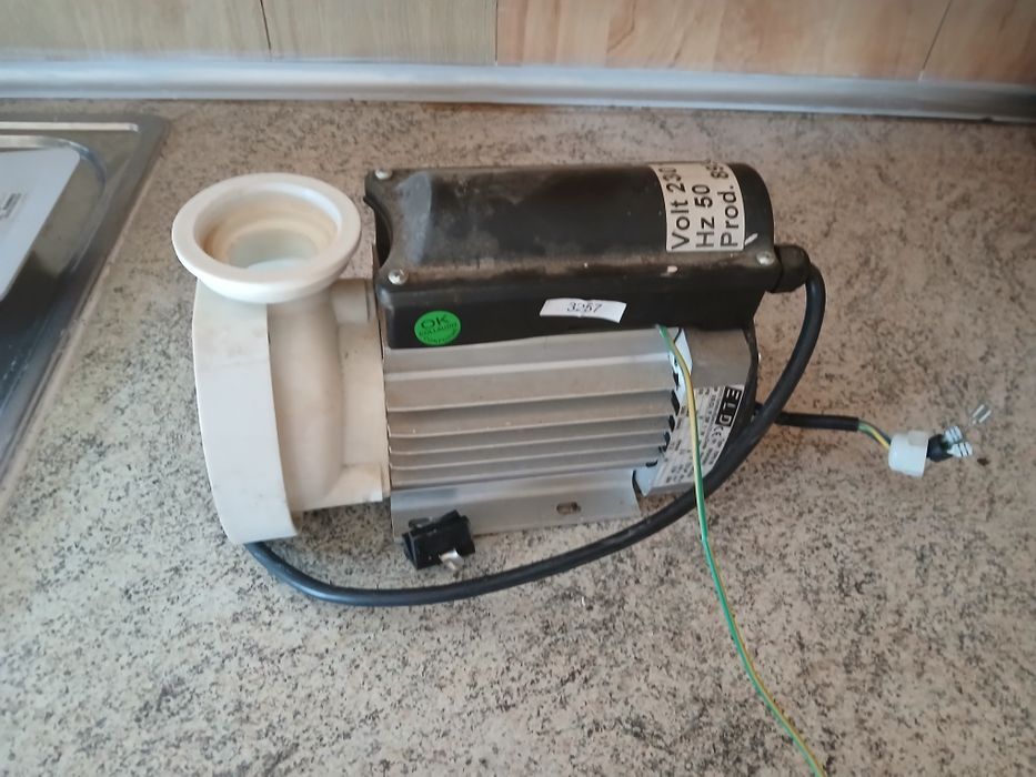 Silnik do Jacuzzi 600w 230v