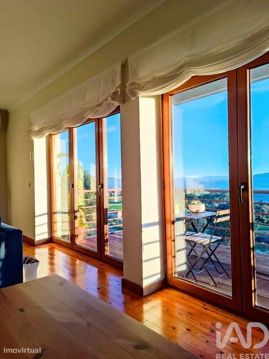 Casa / Villa T3 em Candemil e Gondar de 325,00 m2