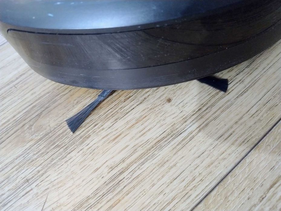 iRobot Roomba i5 ze stacją na gwarancji do 28.08.2028r