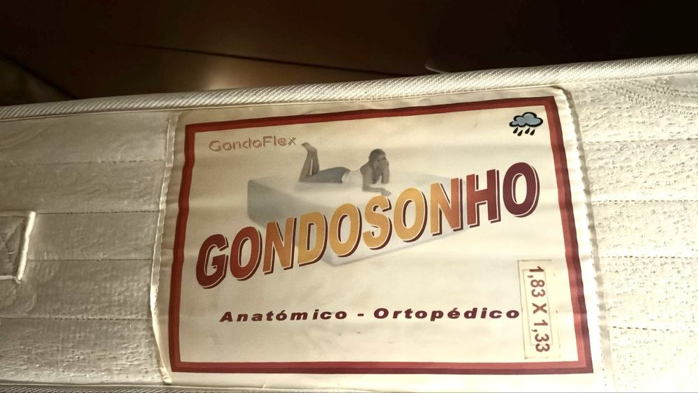 Vendo colchão perfeito estado pouco uso