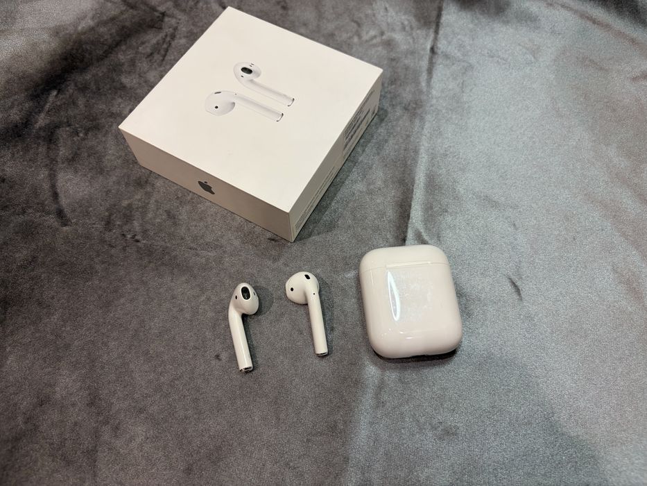 Apple AirPods 2