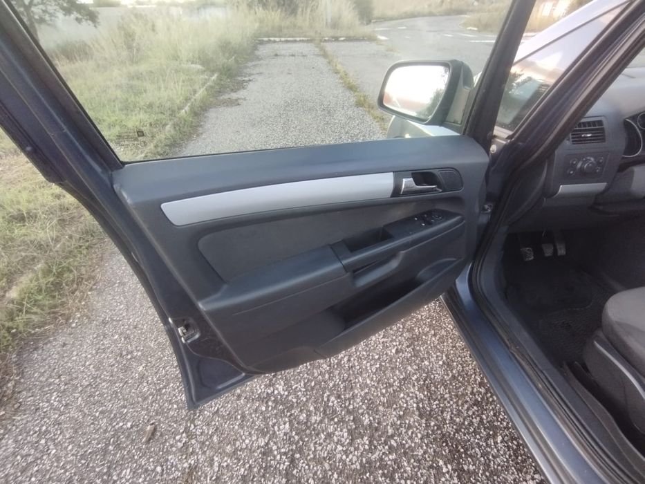 Opel Zafira 1.7cc a diesel, 7 lugares