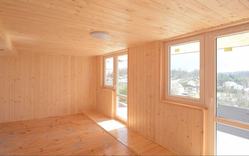 Dom Krasnobród z widokiem na okolicę