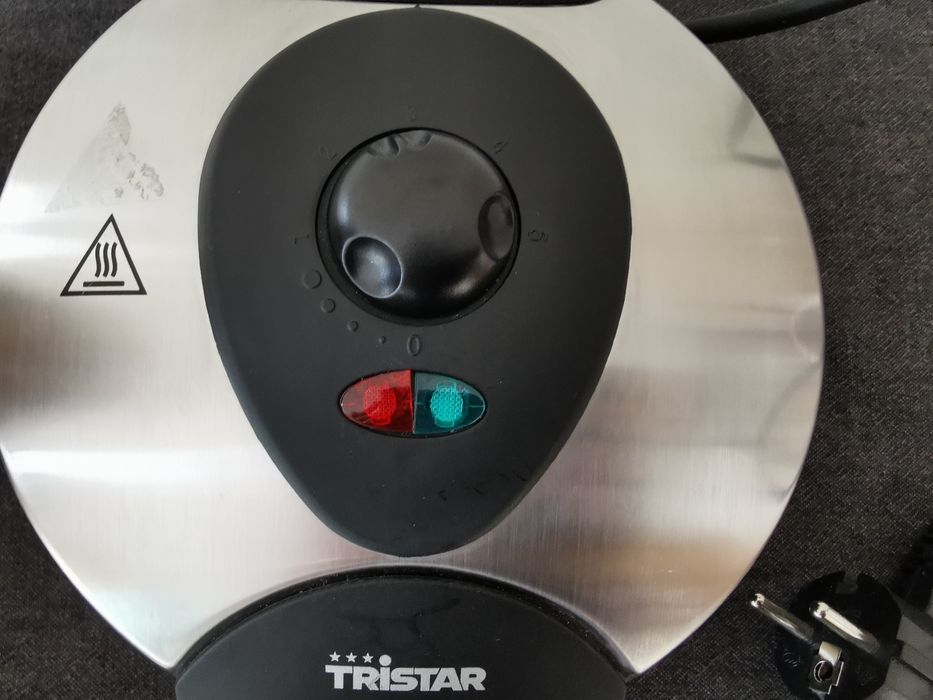 Coffee Maker and Waffle Maker425426143192688645