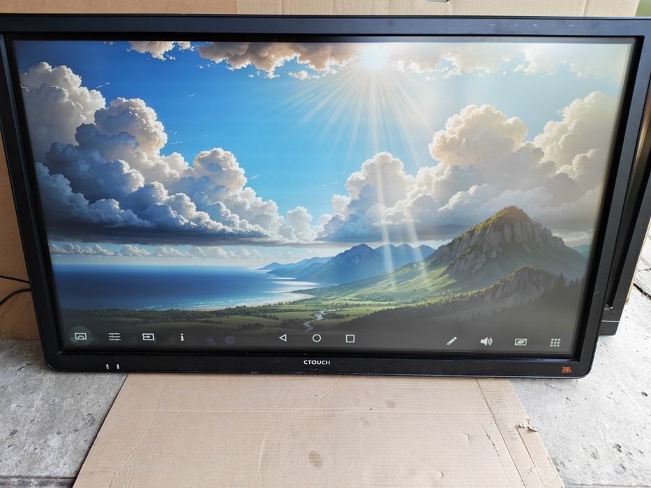 Продам: інтерактивна панель, мультимедійна дошка -55"-75"