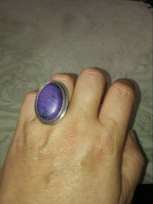 Stary duży pierścionek gigant naturalny kamień czaroit srebro