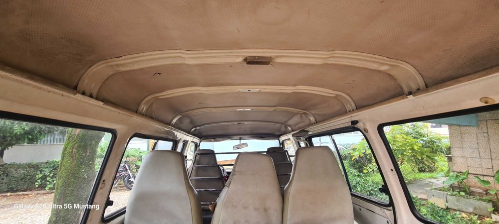 Nissan vanette 5 lugares mista