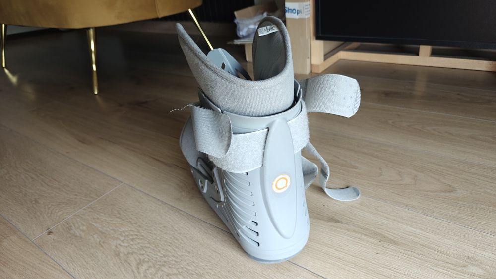 But ortopedyczny Qmed air walking boot M