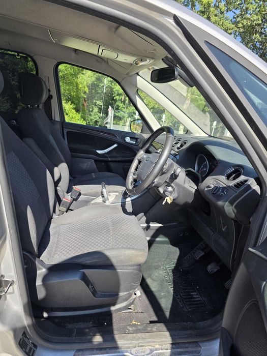 Ford Galaxy Ghia Tdci 143