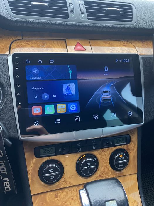 Продам андроїд магнітолу. Підходить до Pasat b6-b7