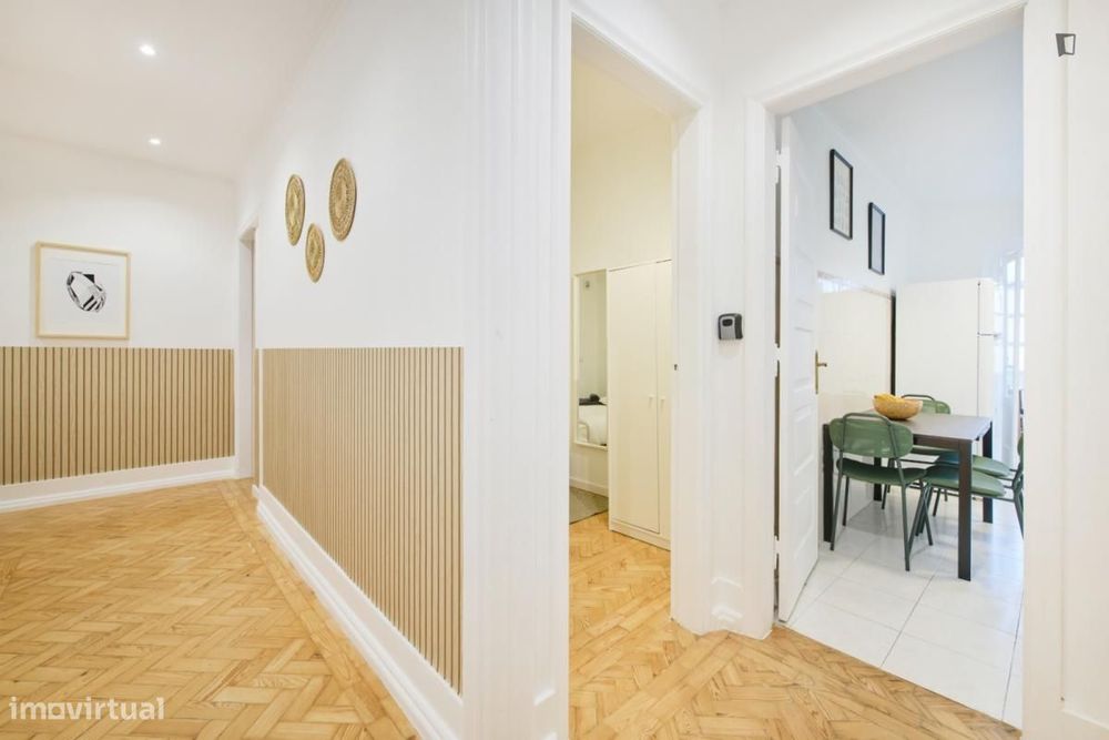 Quarto - localizado em Entrecampos Lisbon