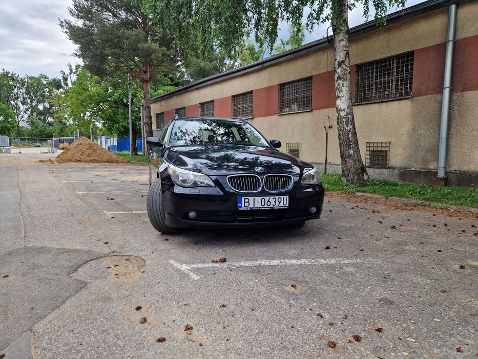 Samochód BMW e61 523i