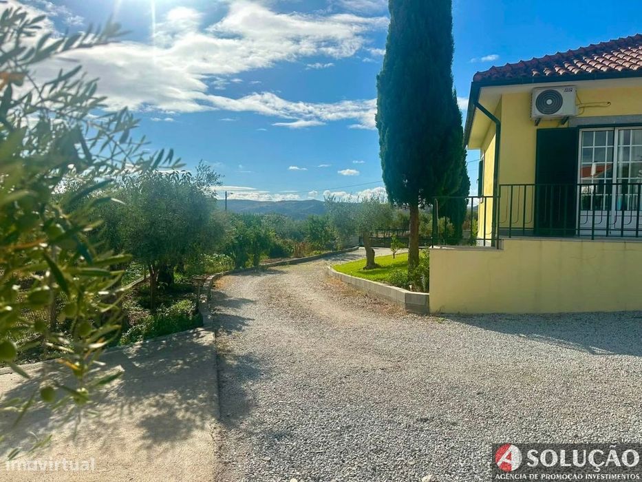 Moradia c/piscina - o sossego e a natureza!!!